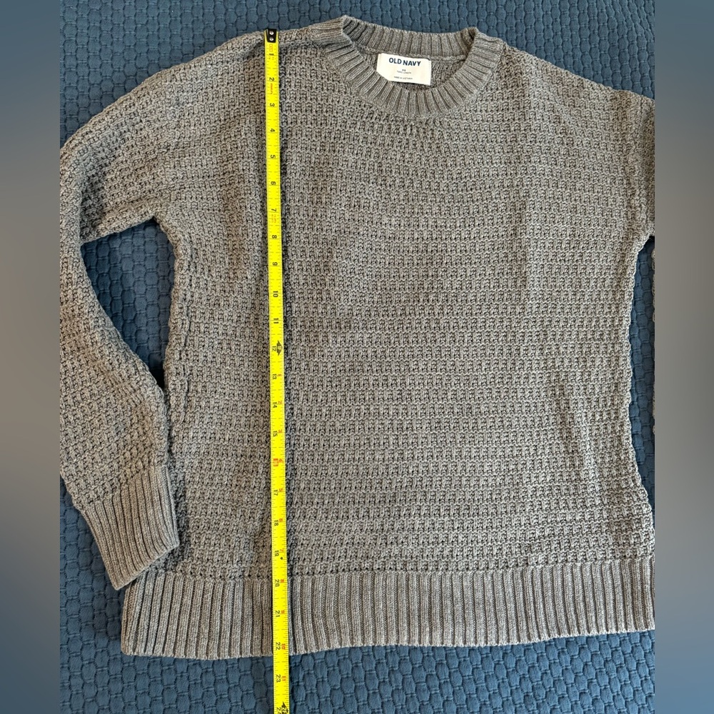 Old Navy Crewneck Sweater - Picture 3 of 5